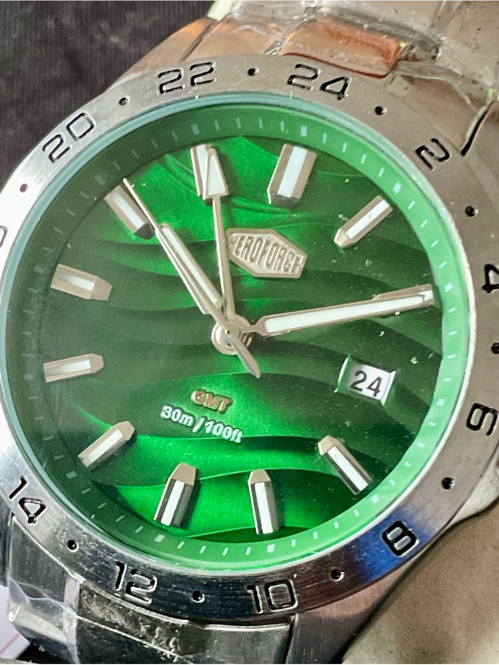 NIB Wavy Desert Dial Heroforce GMT Watch w Tool